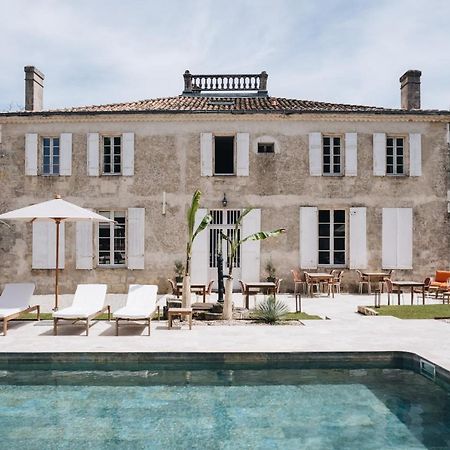 Le Chateau Real Bed & Breakfast Saint-Seurin-de-Cadourne Exterior photo