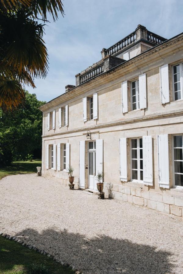 Le Chateau Real Bed & Breakfast Saint-Seurin-de-Cadourne Exterior photo