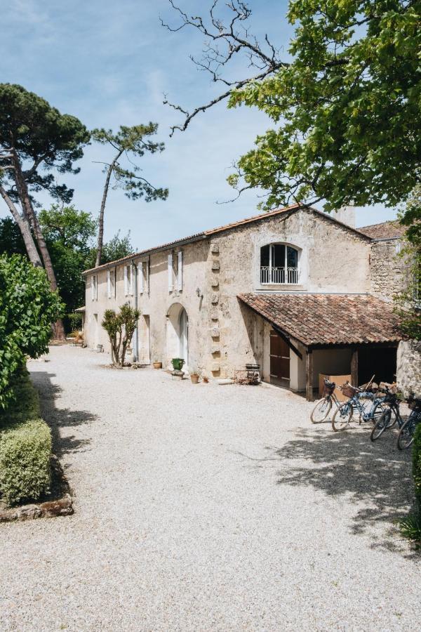 Le Chateau Real Bed & Breakfast Saint-Seurin-de-Cadourne Room photo